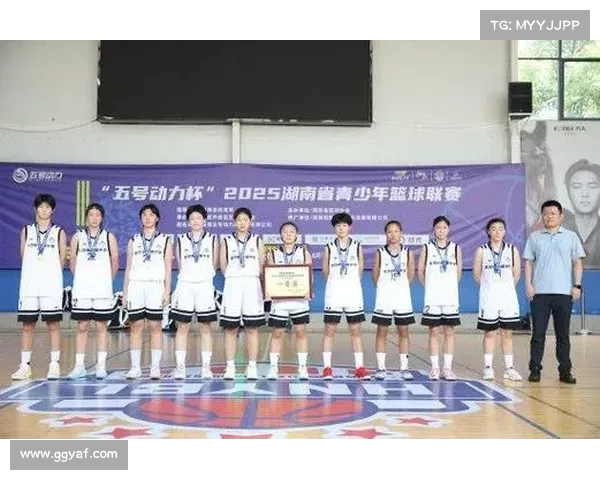 全国U少年篮球联赛女子组:刘馨月荣膺最佳得分手,吴婷摘得最佳三分手桂冠 全国U少年篮球联赛女子组:刘馨月荣膺最佳得分手,吴婷摘得最佳三分手桂冠